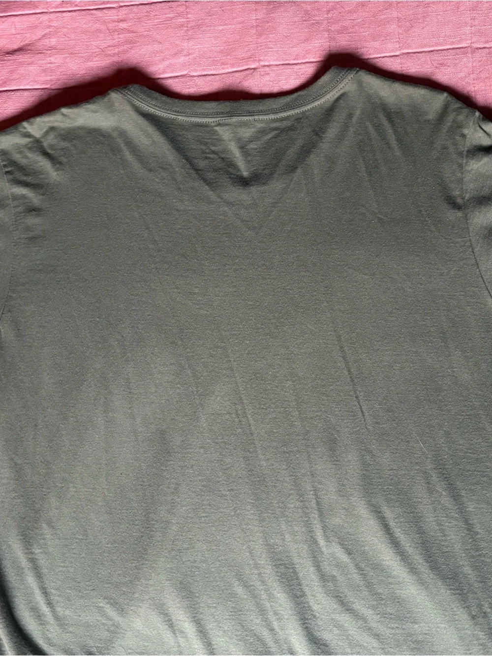 Pink Floyd Graphic Tee- Size XL- Green Band Rock Tee - Picture 10 of 11